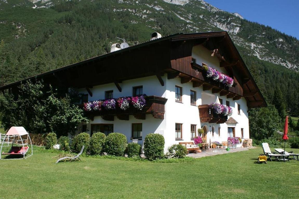 Ruadlhof Villa Leutasch Exterior photo
